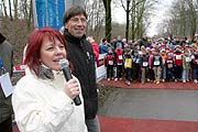 Sportstadträtin Diana Stachowitz und Moderator Peter Maisenbacher (Foto: MartiN Schmitz)
